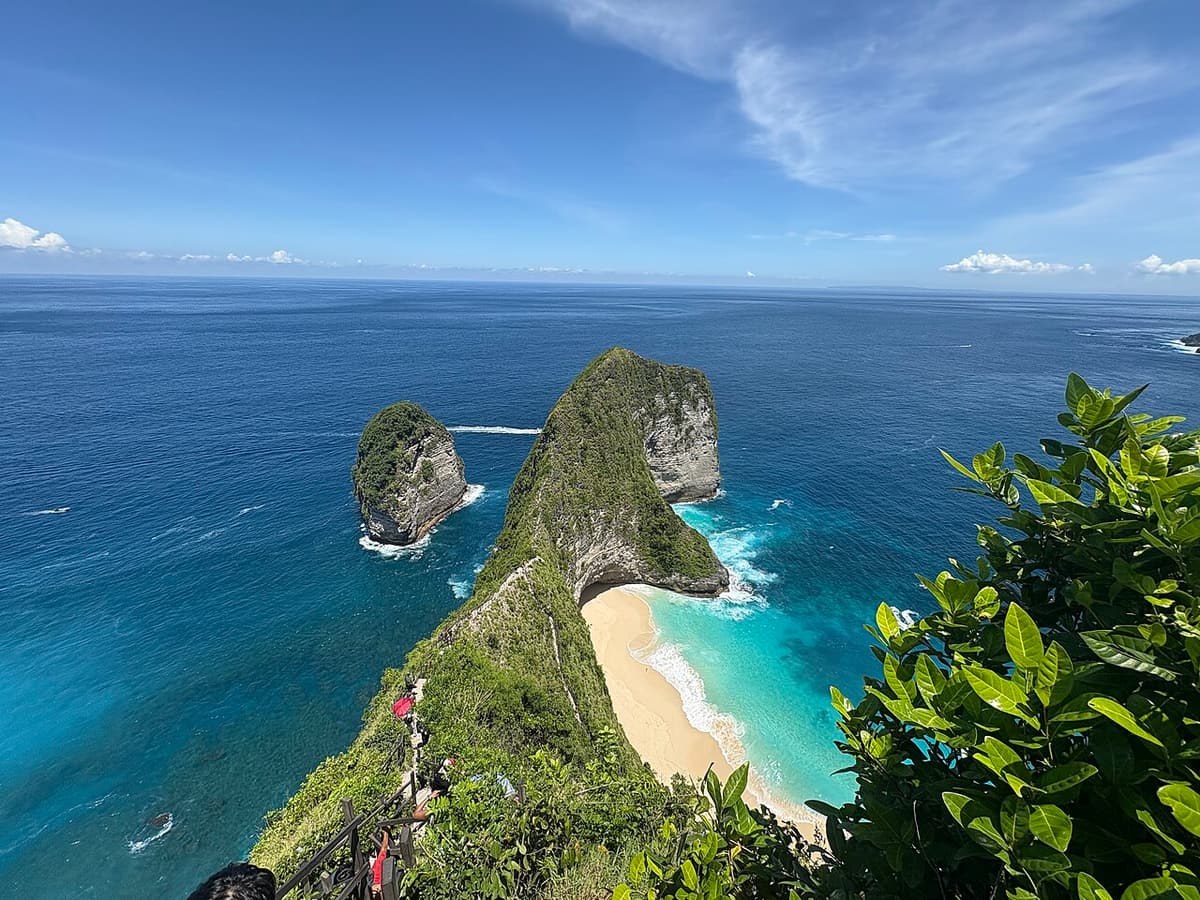 The T-Rex-shaped headland above Kelingking Beach on Nusa Penida
